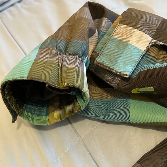 Burton Men’s GMP Traction Snowboard Jacket Plaid Size Medium - Picture 13 of 17